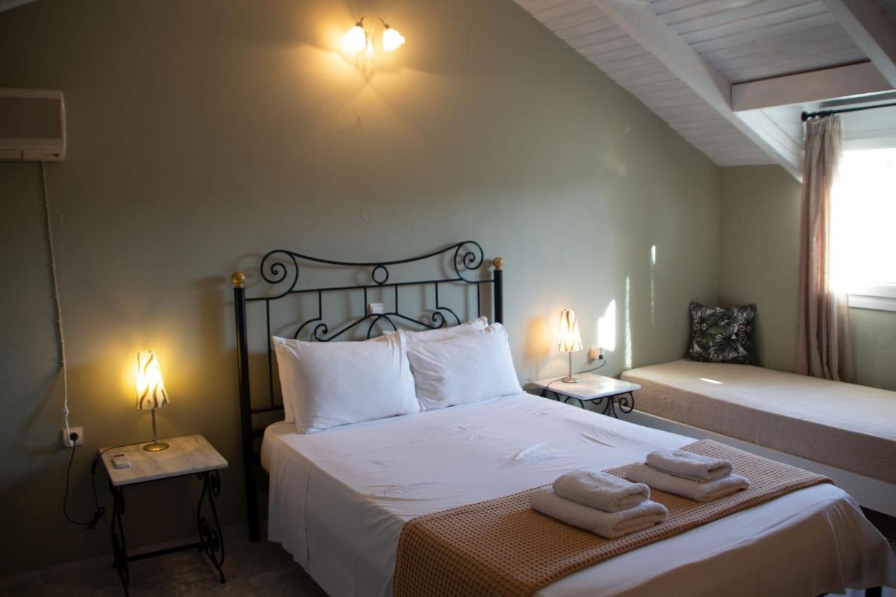 Avesta Apartments - 200M From The Beach Vasilikos  Phòng bức ảnh