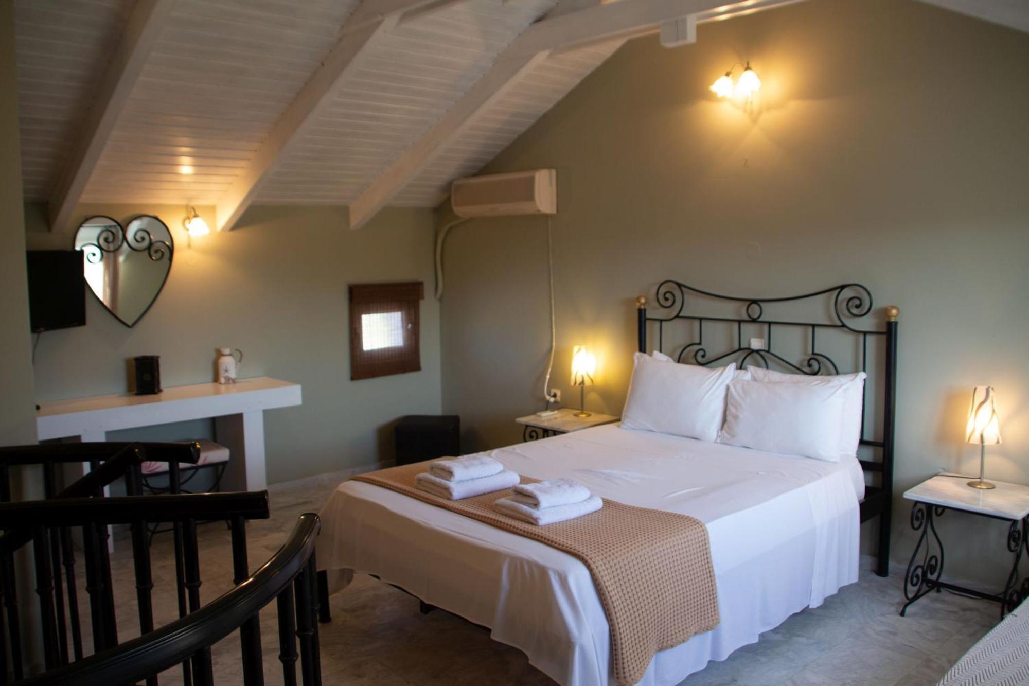Avesta Apartments - 200M From The Beach Vasilikos  Phòng bức ảnh
