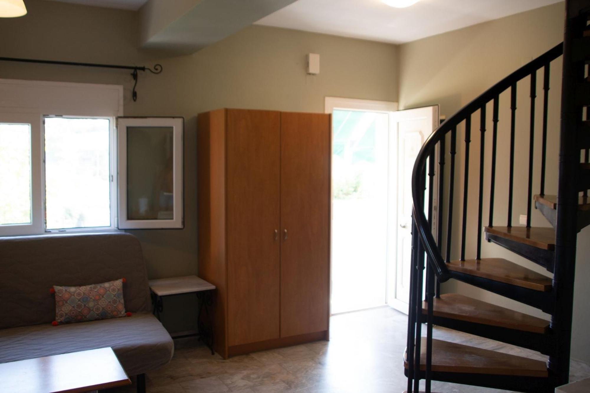 Avesta Apartments - 200M From The Beach Vasilikos  Phòng bức ảnh