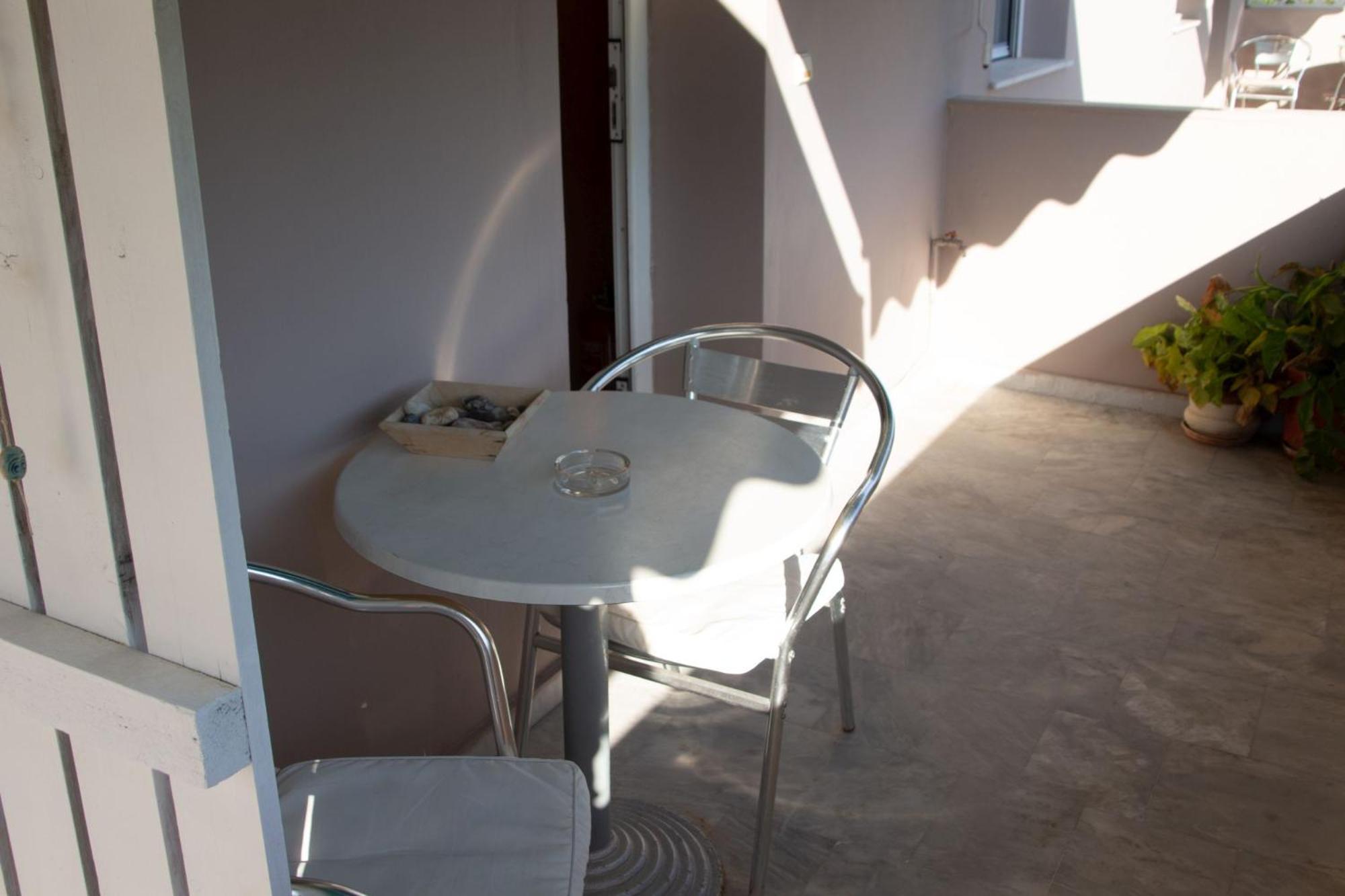Avesta Apartments - 200M From The Beach Vasilikos  Phòng bức ảnh